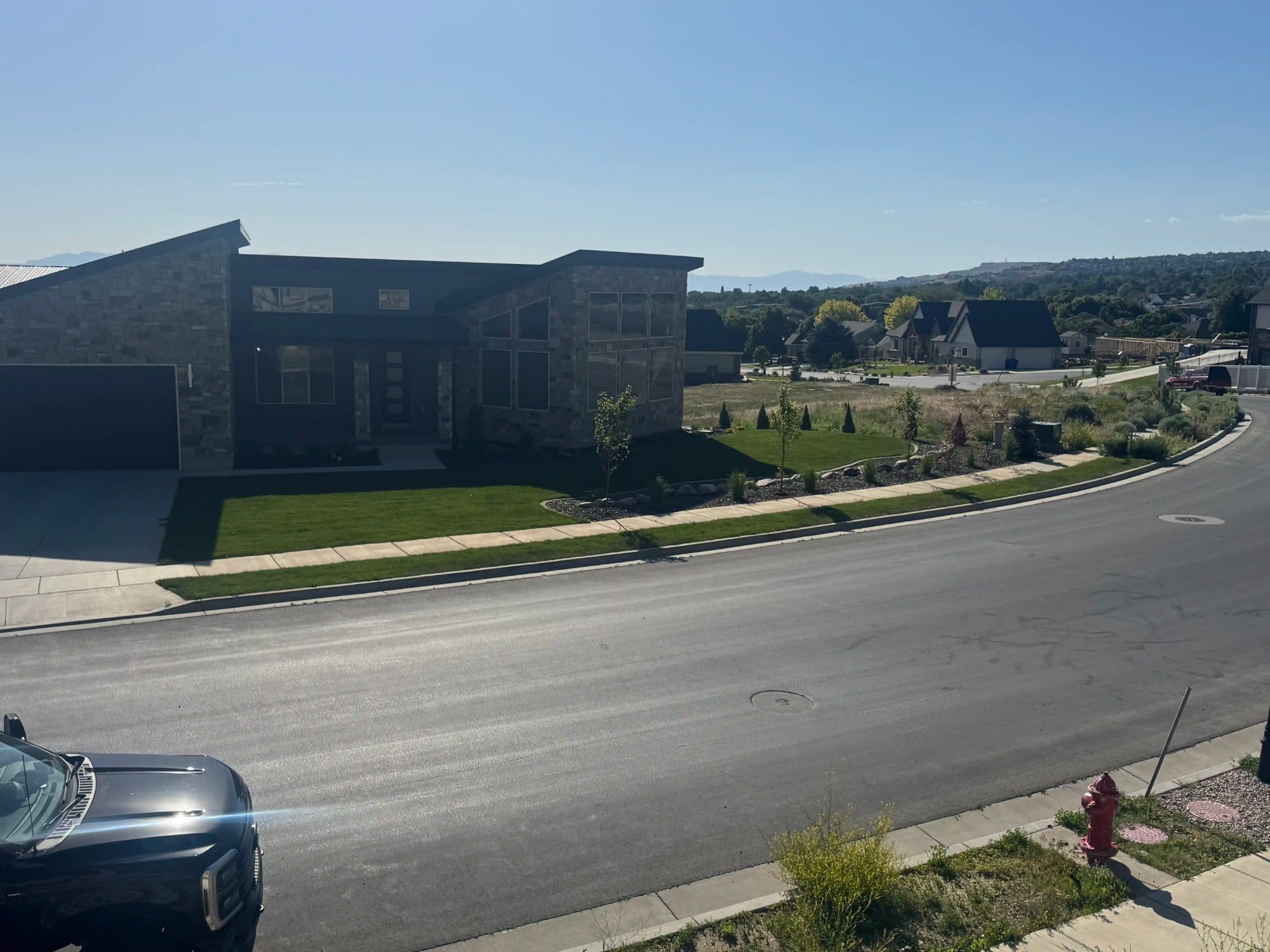 Office park grounds and landscaping maintenance by EC Lawncare Northern Utah